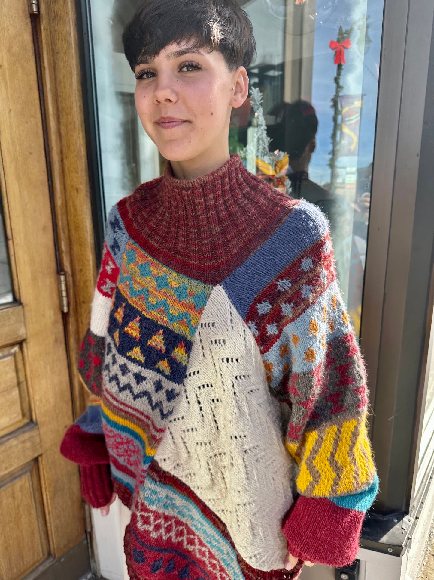 UNIQUE KNITTED COLORFUL & FUN ALPACA PONCHO/SWEATER, Viviré para Tí