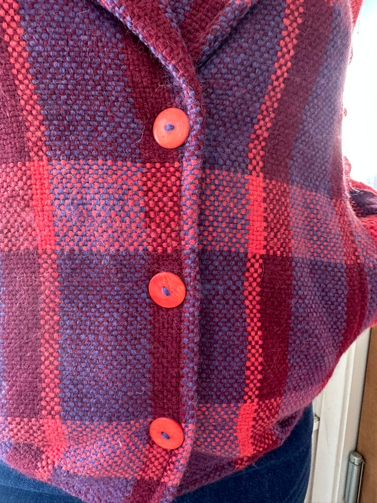 FRENESÍ- Baby Alpaca Jacket Made in a Loom with Knitted Sleeves