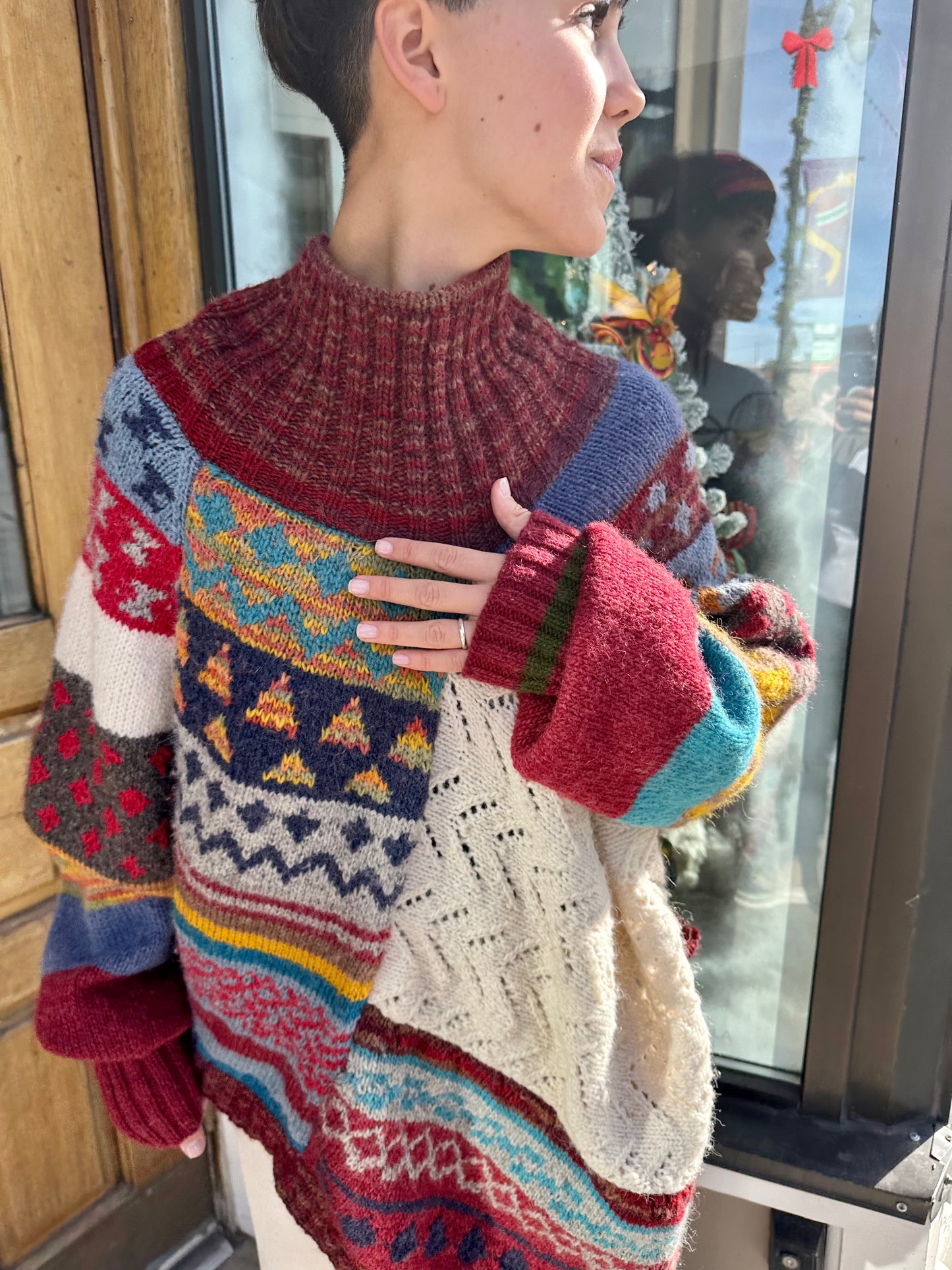 UNIQUE KNITTED COLORFUL & FUN ALPACA PONCHO/SWEATER, Viviré para Tí