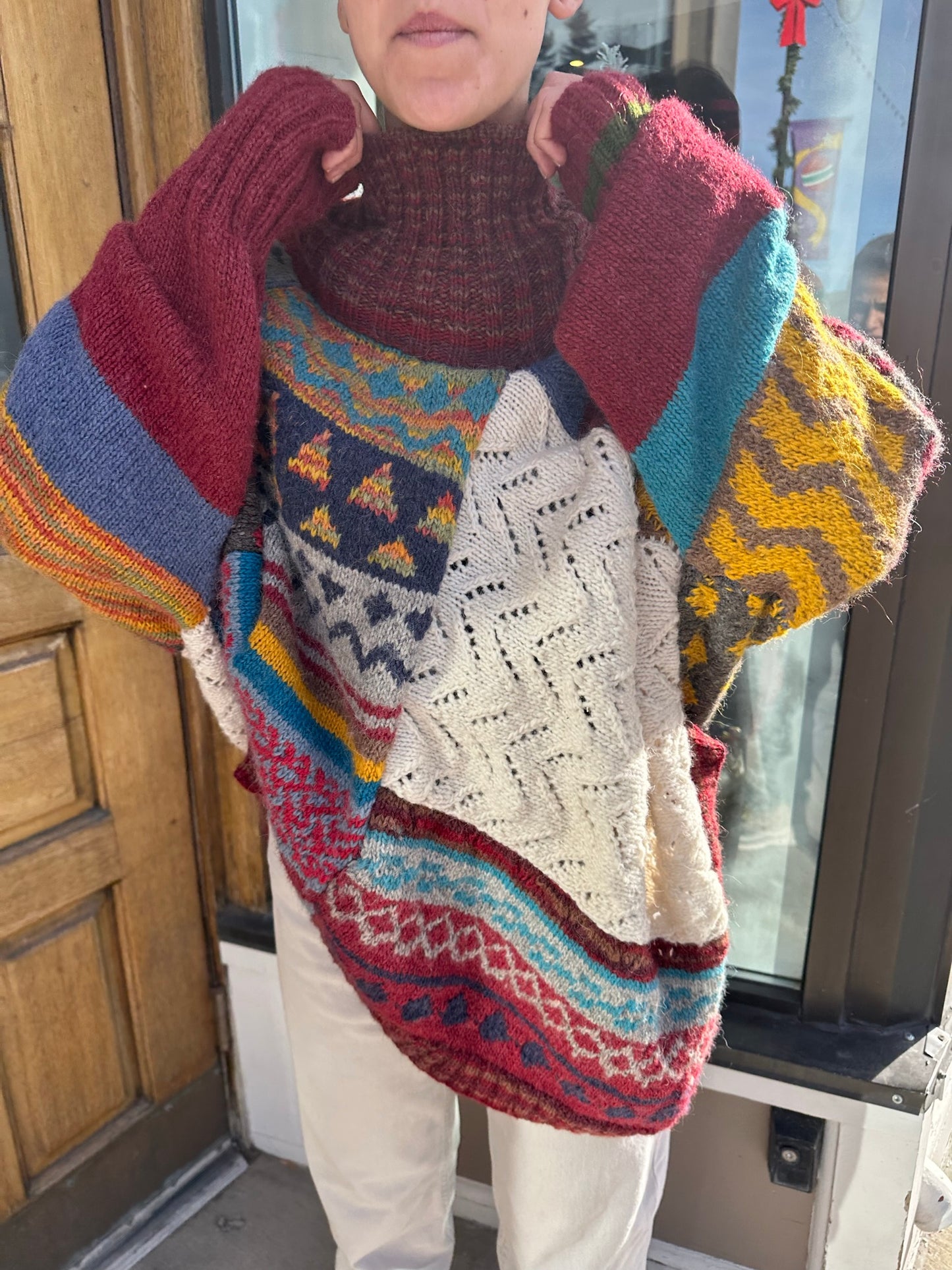 UNIQUE KNITTED COLORFUL & FUN ALPACA PONCHO/SWEATER, Viviré para Tí