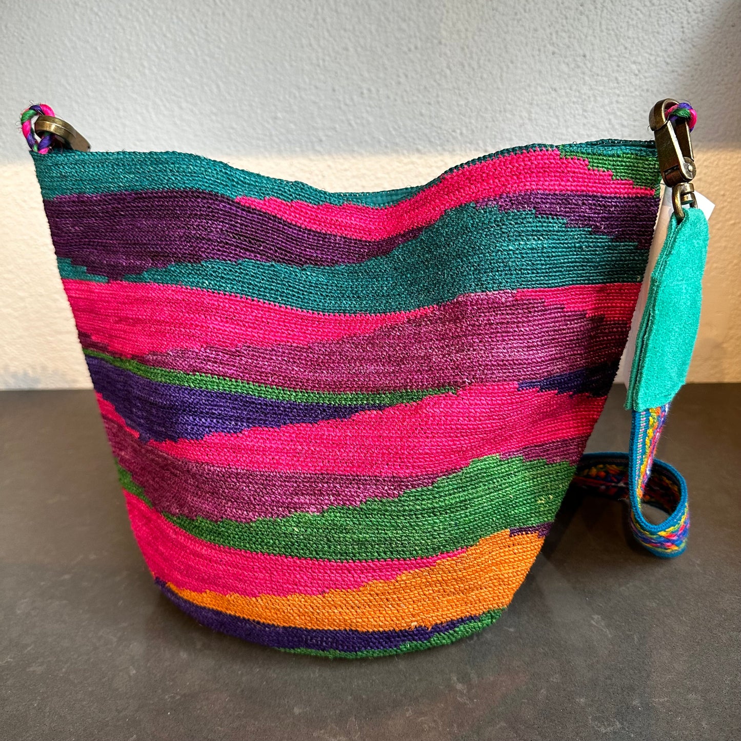 FUN SELECTION OF COLORFUL SHIGRAS