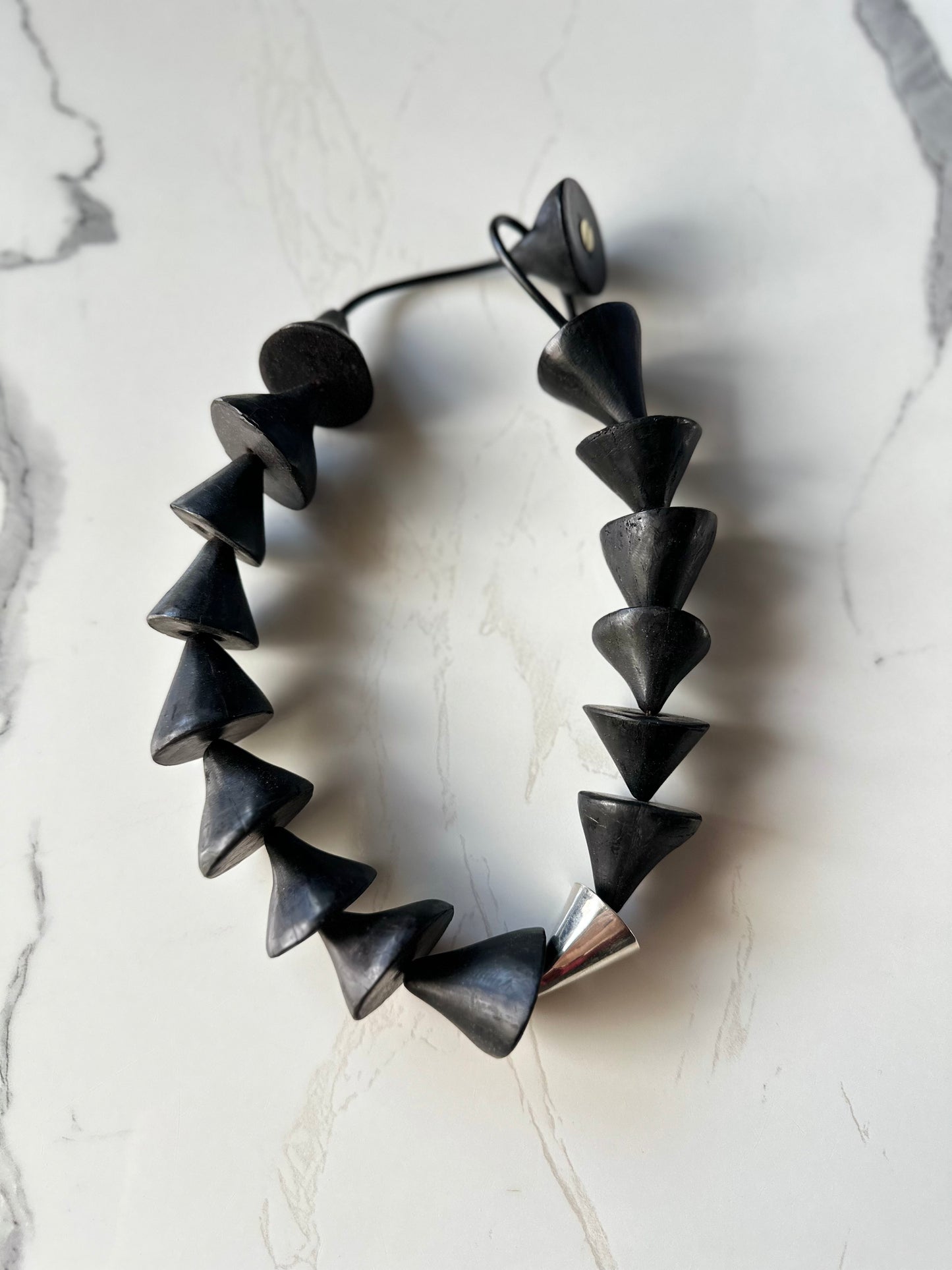 Minimalist Coconut & Silver "Ponteira" Choker Necklace