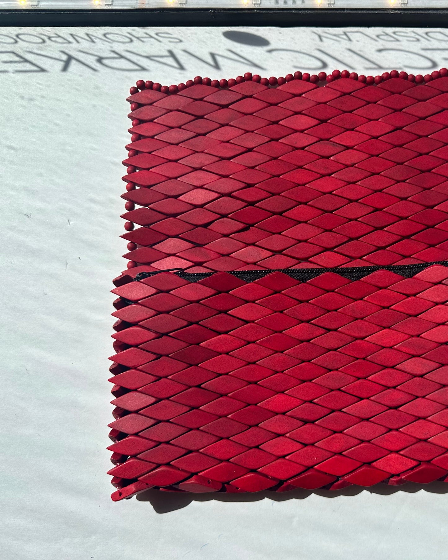CHAPEUZINHO VERMELHO, Clutch