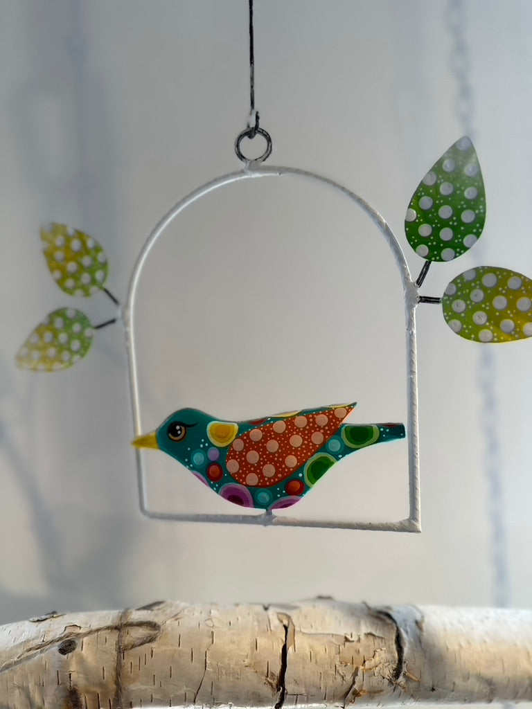 HANGING COLORFUL BIRDS WINDOW DECOR SET, two little birds