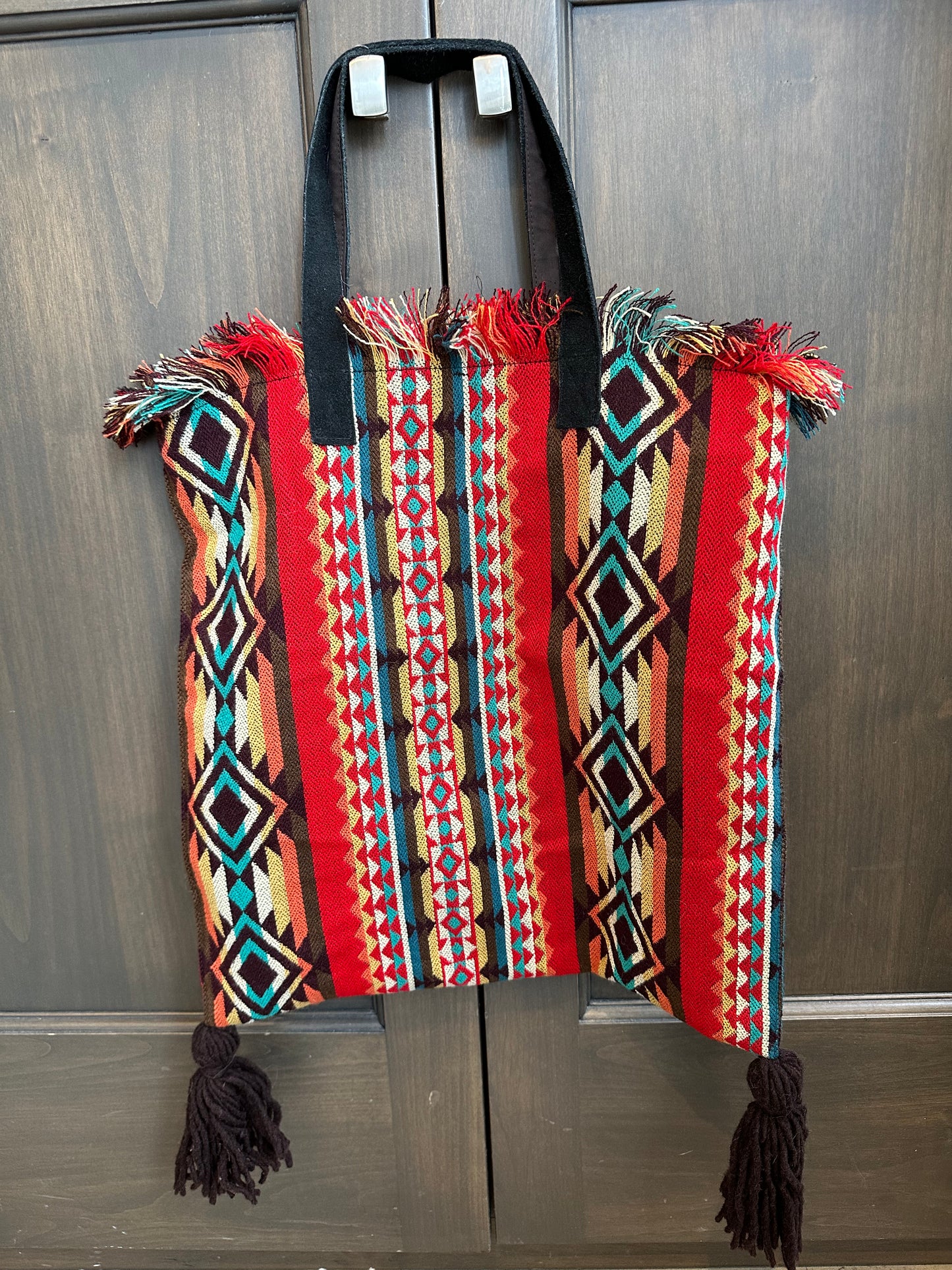 HANDMADE IN LOOM ERRANDS TOTE BAG