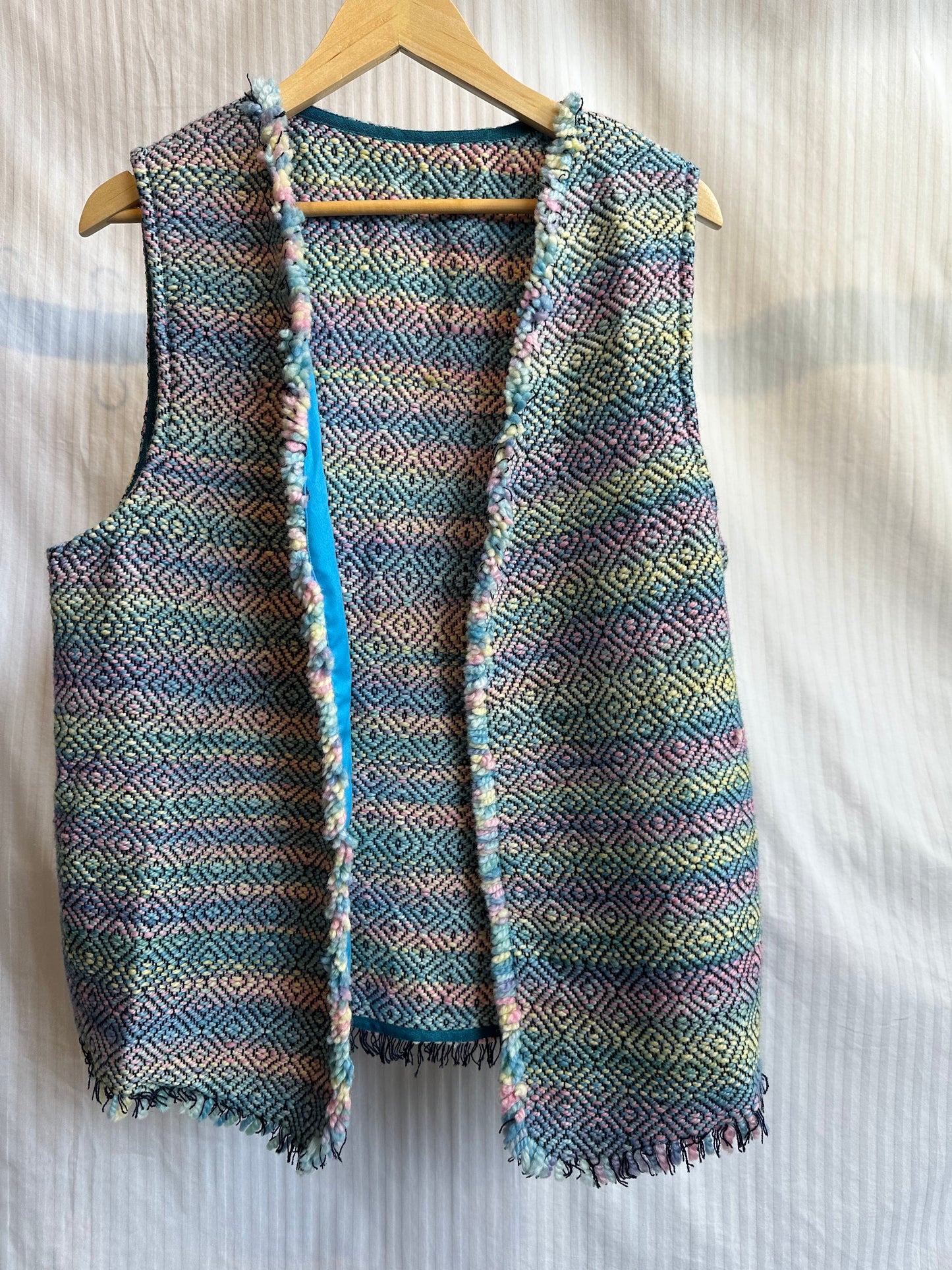 HORTENSIA - Alpaca Loom Weaved Colorful Vests