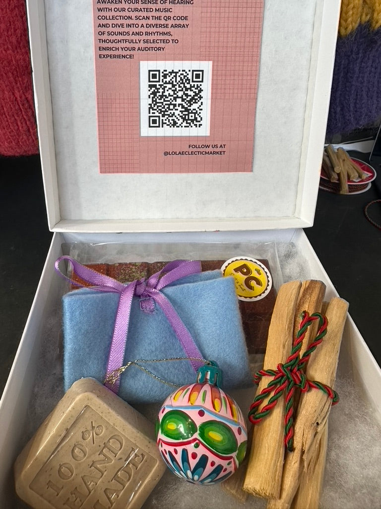 SIX SENSES CHRISTMAS GIFT BOX