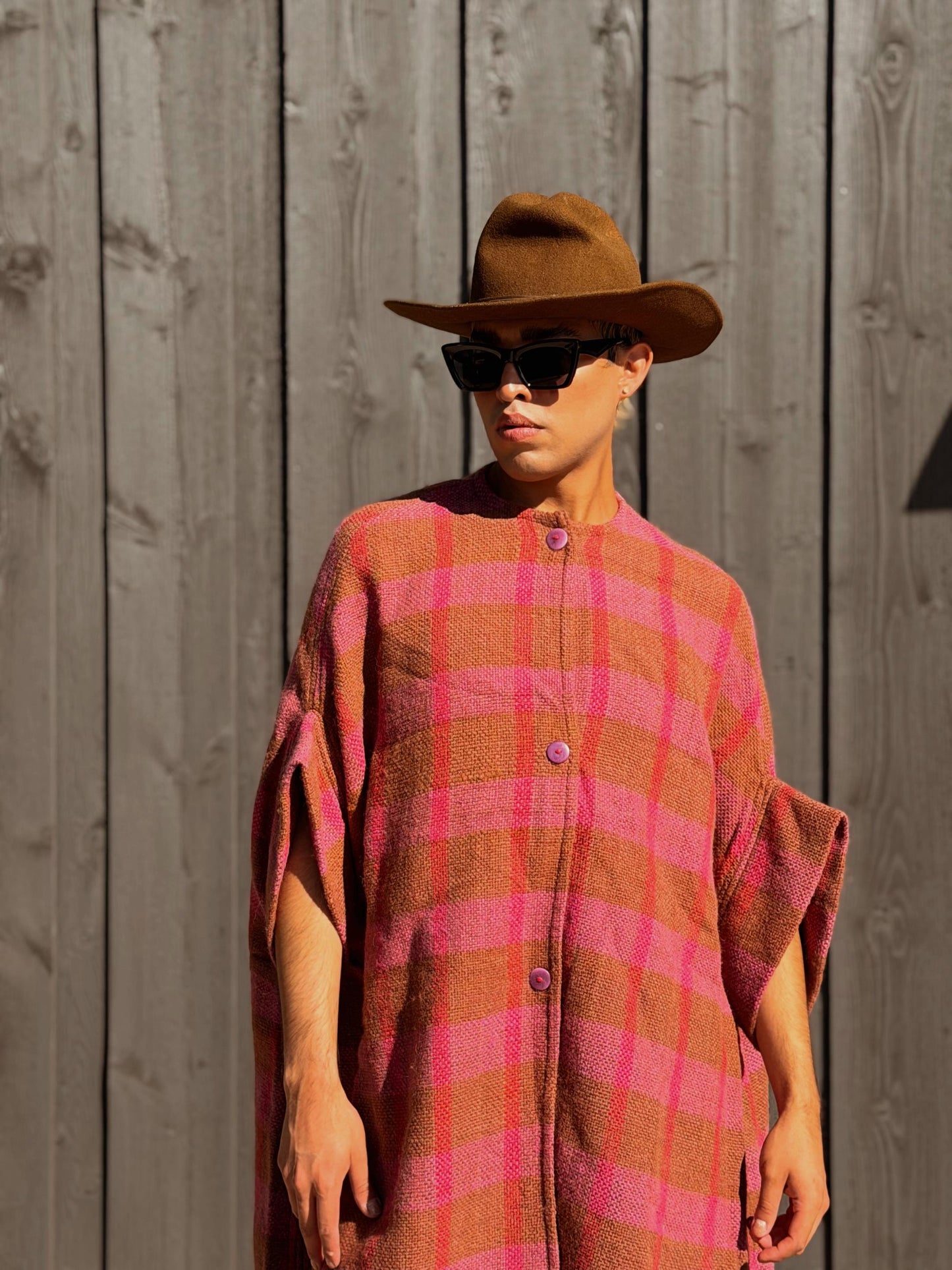 AMISTAD - Terracota Baby Alpaca Cape made in a Loom