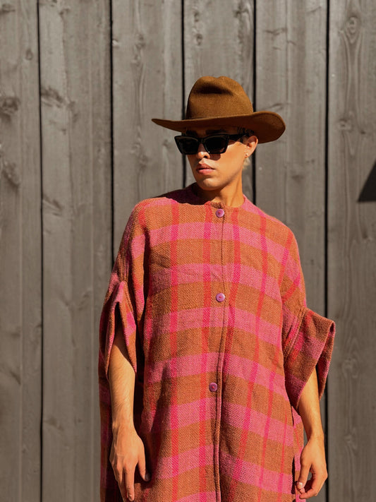 AMISTAD - Terracota Baby Alpaca Cape made in a Loom
